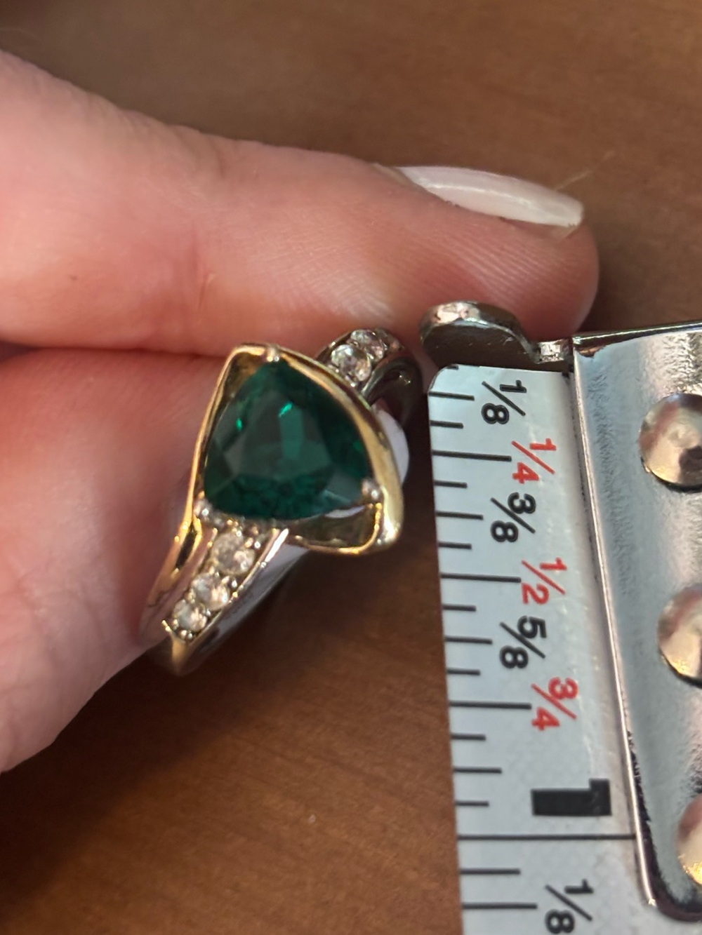 925 Silver & 10K Gold Two Tone Simulated Emerald Diamond Ring Sz 7 - Picture 9 of 10